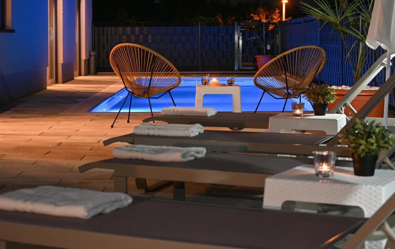 Luxury Apartment Maravic With Private Pool โตรกีร์ ภายนอก รูปภาพ